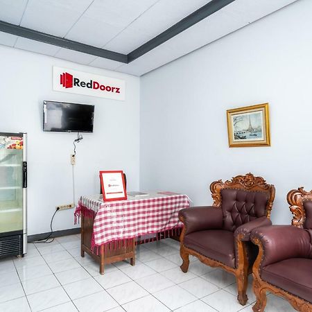 Reddoorz Syariah Near Rsud Cimacan Богор Экстерьер фото